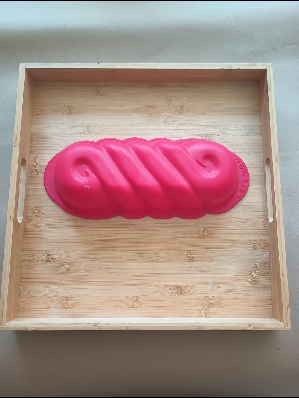 Silicone Loaf Nonstick Baking Pan Mold Bakeware RED Holiday loaf design